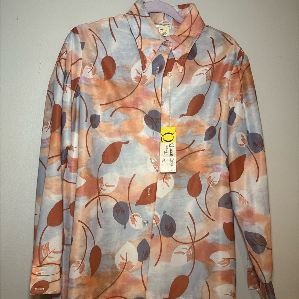 70s vintage dagger collar blouse/ queens casuals blouse with tags!